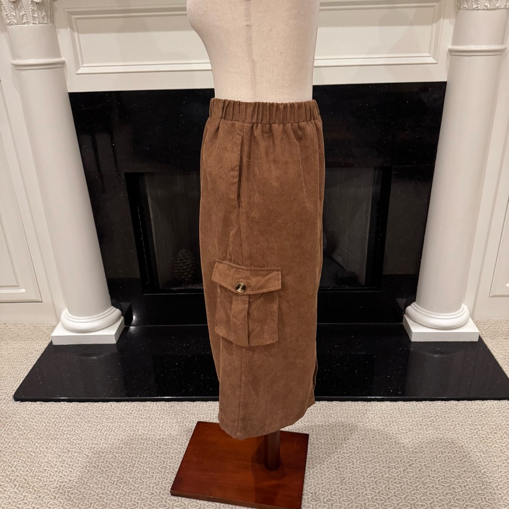 Little Lies Mocha Corduroy Cargo Skirt | Size Small | NWT - Picture 3 of 12